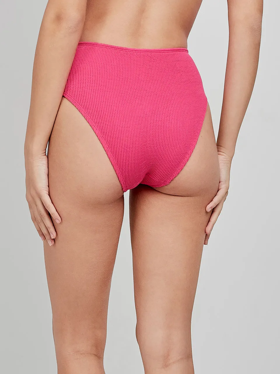 Braga bikini alta talla única en tejido texturizado - Image 6