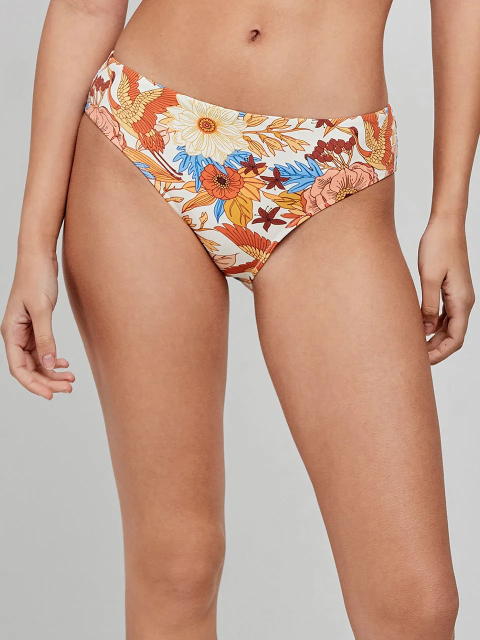 Braga bikini clásica con estampado floral retro