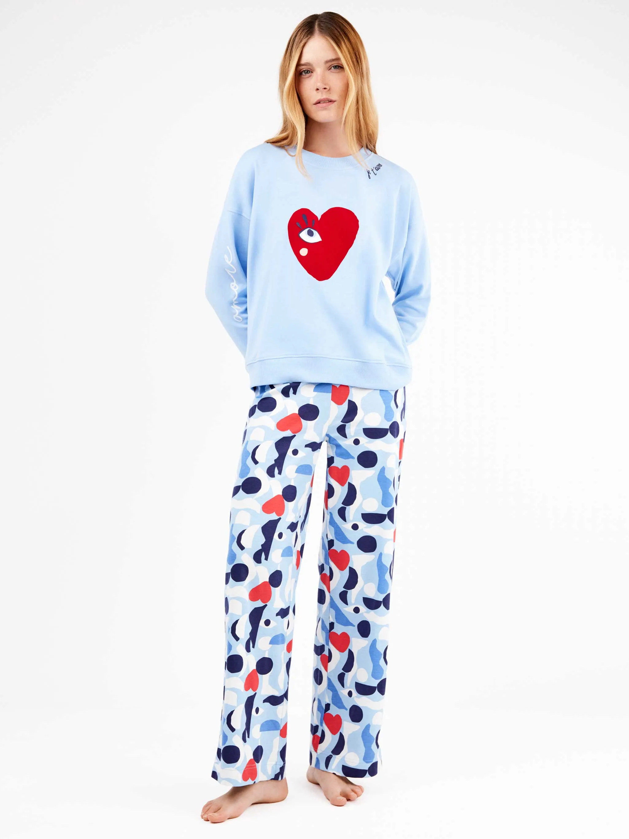 Pijama largo de corazones en interlock suave algodón