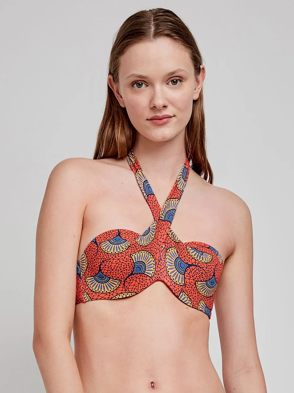 Top bikini multiposición, con aro y foam