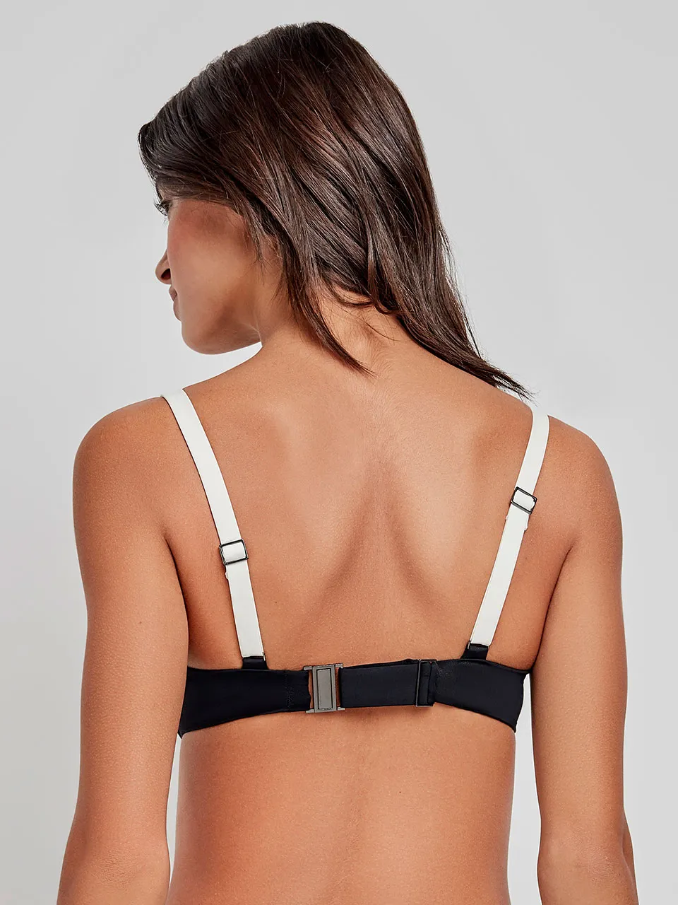 Top bikini bicolor con aro integrado, foam y espalda ajustable - Image 5