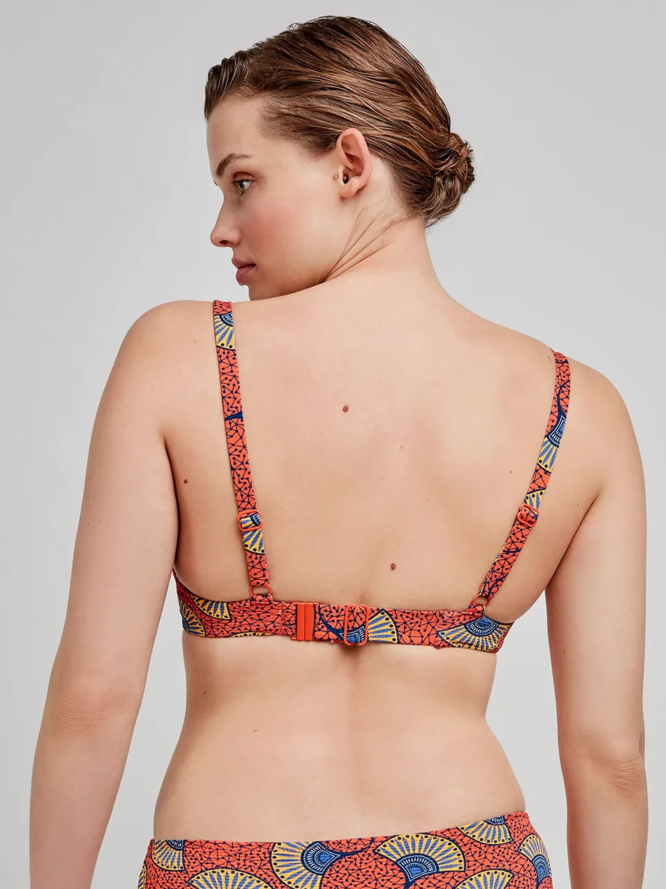 Top bikini capacidad con aro, foam, lazo y estampado tribal - Image 5