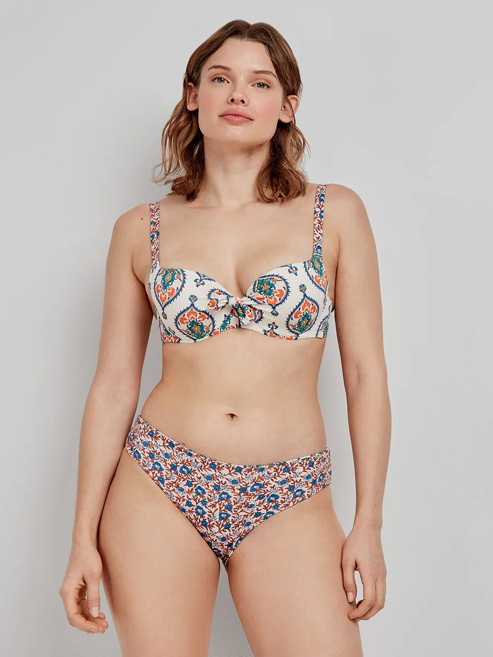 Top bikini capacidad con aro, foam, espalda ajustable y lazo - Image 3